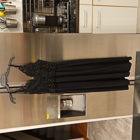 💕REISS💕 Serena Lace Bodice Midi Cocktail Dress ~ Black 4 US NWT - Picture 7 of 13